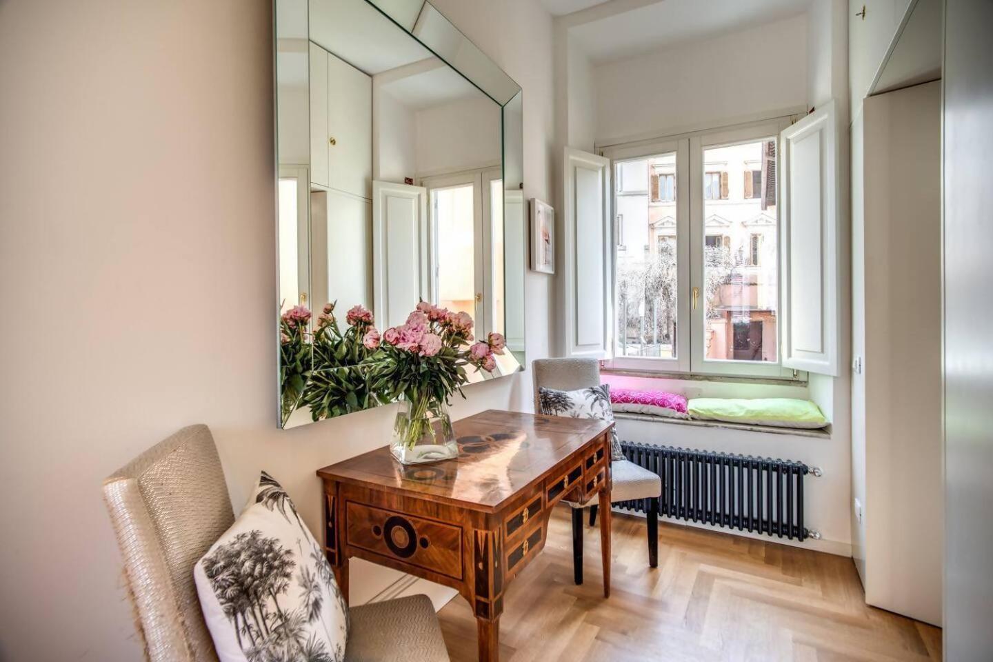 Lägenhet Luxury By Spanish Square *